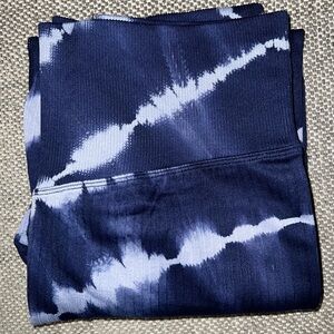 PINK Seamless Leggings 7/8 Length Dark Blue Tie-Dye